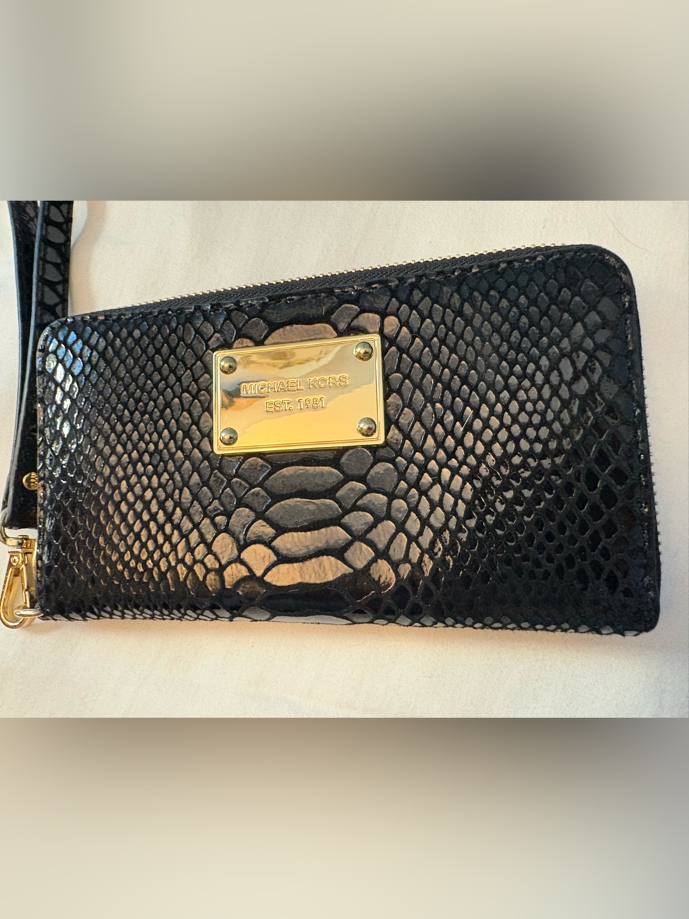 NWOT Michael Kors Black Snakeskin Leather Wallet Wristlet Gold Hardware